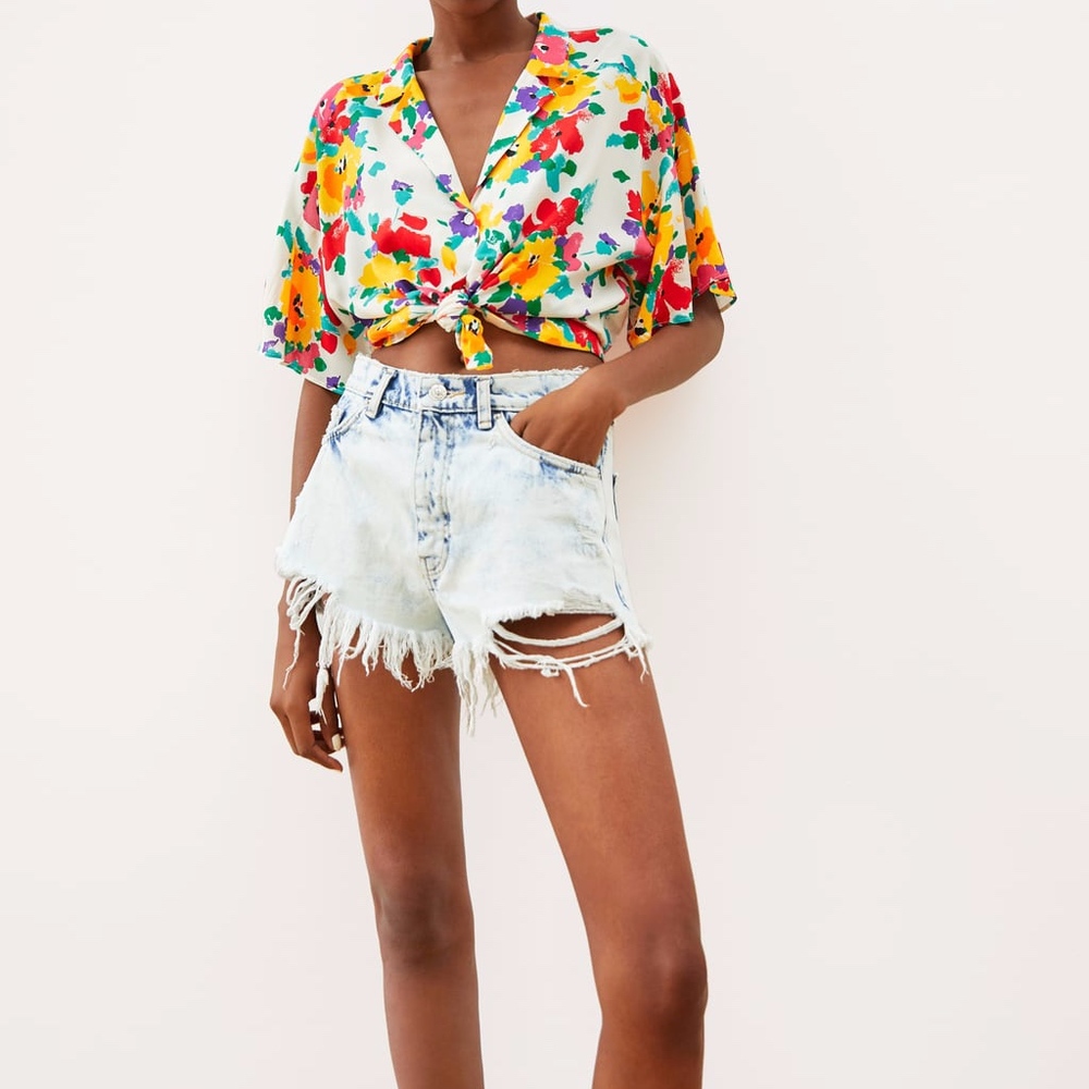 π Zara Knotted Floral Printed Shirt NWT π - Picture 5 of 9